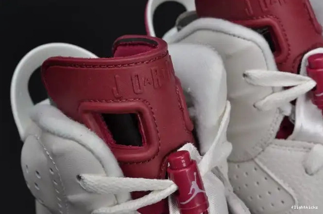 384664-116 Jordan white Air Retro Maroon 6 0522